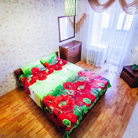 2-Bedroom On Mykolaychuka Street Винница Экстерьер фото