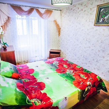 2-Bedroom On Mykolaychuka Street Винница Экстерьер фото