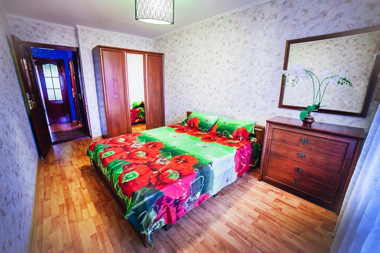 2-Bedroom On Mykolaychuka Street Винница Экстерьер фото